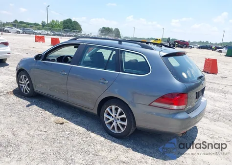 2013 Volkswagen Jetta Sportwagen 2.0L Tdi z USA, uszkodzony, nr VIN 3VWPL7AJ0DM674896